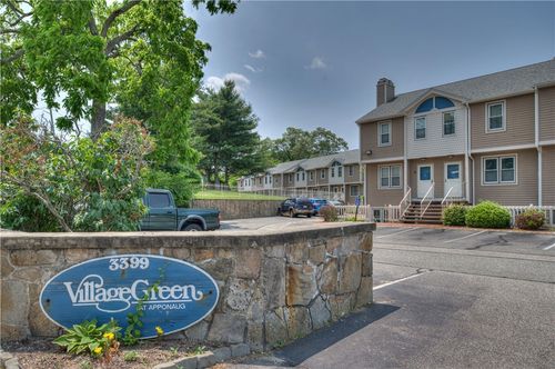 apt-4-3399 Post Rd, Warwick, RI, 02886-7108 | Card Image