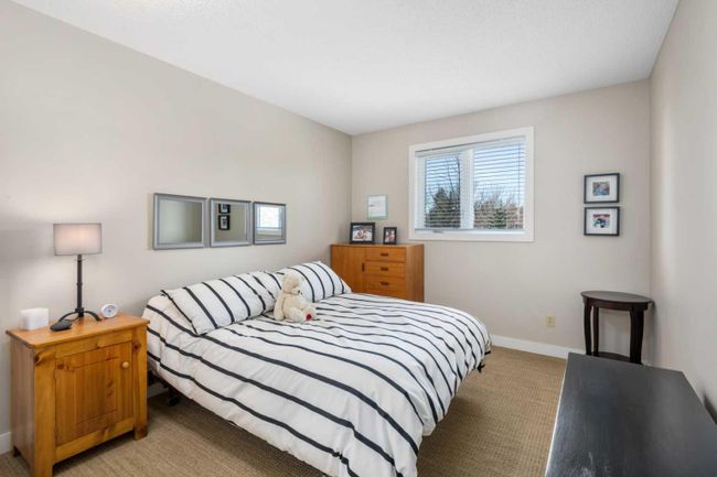 1251 Deer River Circle Se, Home with 4 bedrooms, 3 bathrooms and 2 parking in Calgary AB | Image 25
