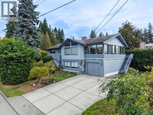 3298 Vananda Ave, Powell River, BC, V8A1B1 | Card Image