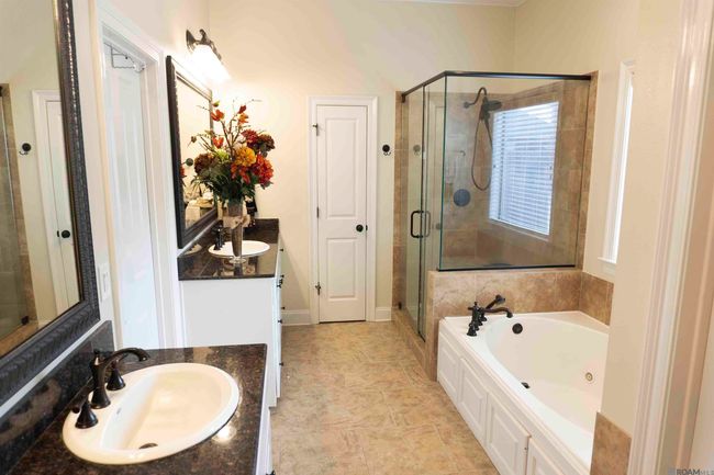 6549 Clark Plantation Dr, House other with 4 bedrooms, 3 bathrooms and 4 parking in Gonzales LA | Image 16