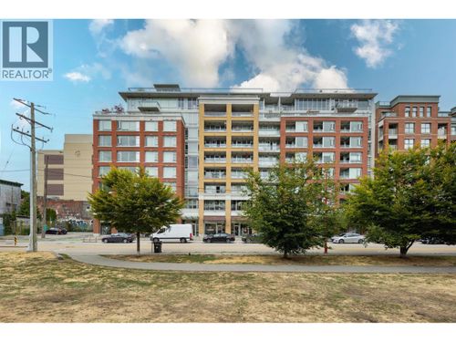 309-221 Union St, Vancouver, BC, V6A0B4 | Card Image