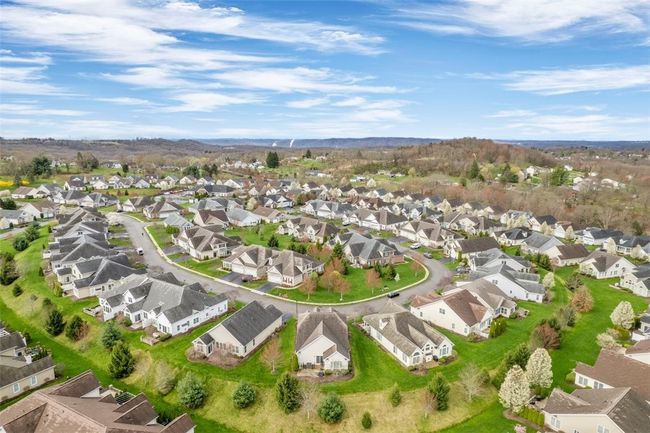 531 Pioneer Ln, Condo with 3 bedrooms, 3 bathrooms and 2 parking in Freedom PA | Image 46
