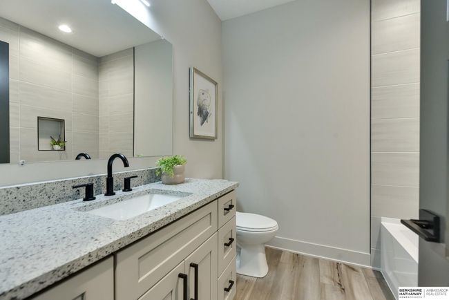 11106 N 161 St St, House other with 5 bedrooms, 3 bathrooms and 3 parking in Bennington NE | Image 35