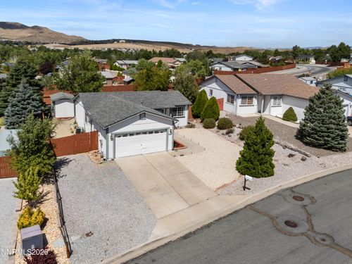 5637 Ranch Ct, Sun Valley, NV, 89433-6522 | Card Image