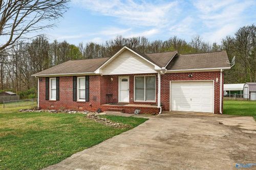 182 Effie Dr, Hazel Green, AL, 35750-8702 | Card Image