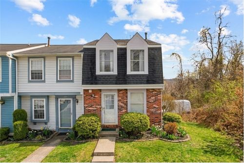 220 Olde Orchard Dr, Bridgeville, PA, 15017-3213 | Card Image