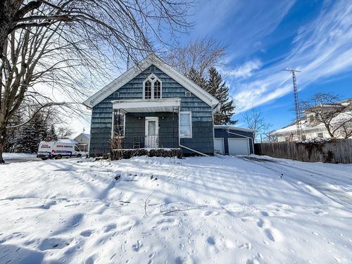 112 S Main St, Galveston, IN, 46932-5023 | Card Image