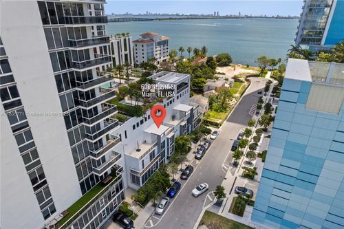 th103-600 Ne 27th St, Miami, FL, 33137-4690 | Card Image