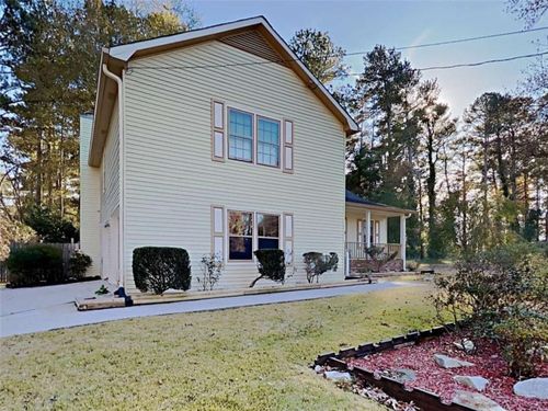 2537 Kings Pistol Ct, Grayson, GA, 30017-1461 | Card Image