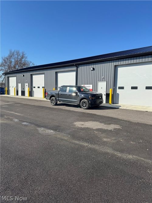 b-2476 Heritage Pkwy, Norton, OH, 44203-5300 | Card Image