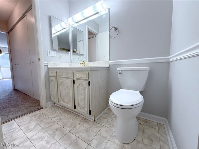 953 Hampton Ridge Dr, Condo with 2 bedrooms, 2 bathrooms and null parking in Akron OH | Image 26