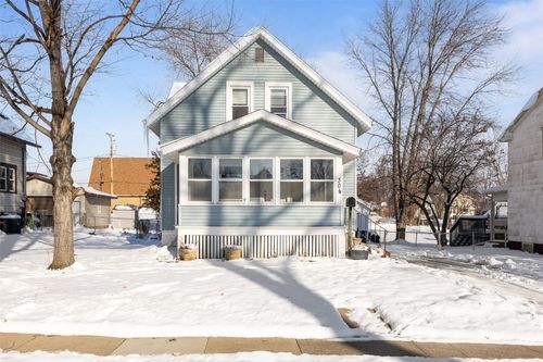 304 34th St Ne, Cedar Rapids, IA, 52402-6020 | Card Image