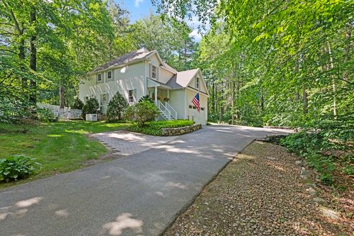 37 Village Woods Rd, Haverhill, MA, 01832-1079 | Card Image
