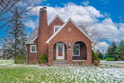 268 N Church St, Dalton, OH, 44618-9400 | Card Image