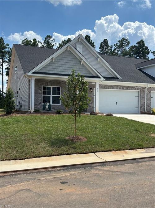 304 Beeson Ct, Clemmons, NC, 27012-7581 | Card Image
