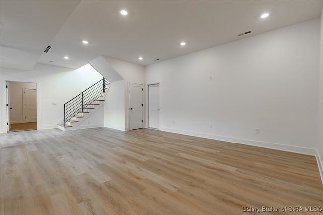 2034 Andres Way, Home with 5 bedrooms, 4 bathrooms and null parking in Floyds Knobs IN | Image 61
