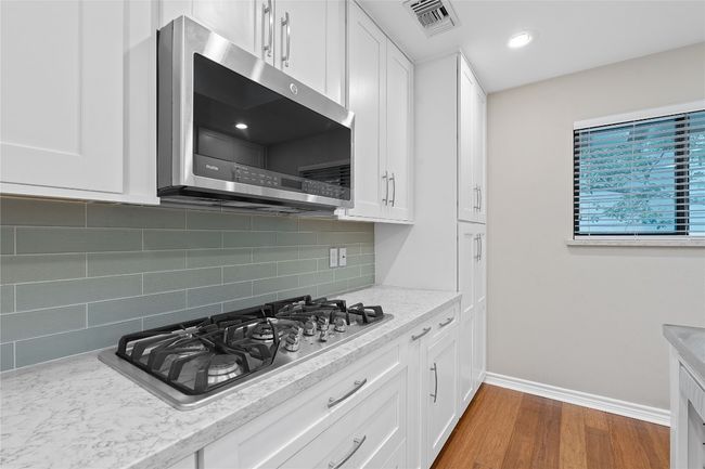 1909 Cypress Pt E, House other with 4 bedrooms, 3 bathrooms and 4 parking in Austin TX | Image 13