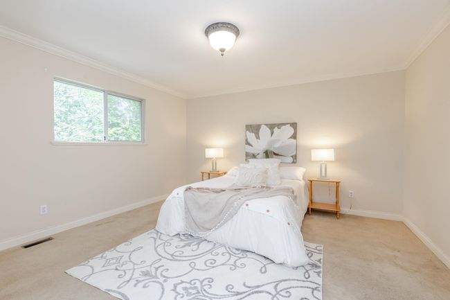 1015 163 St, House other with 3 bedrooms, 3 bathrooms and 6 parking in Surrey BC | Image 18