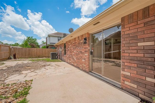 5814 N Magazine Cir, House other with 3 bedrooms, 2 bathrooms and 2 parking in Houston TX | Image 37