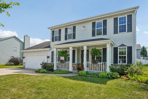 767 Aspen Dr, Hartford, WI, 53027-2053 | Card Image