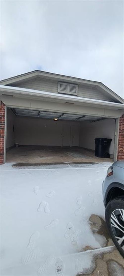 2841 Nw 184th Ter, Edmond, OK, 73012-7610 | Card Image