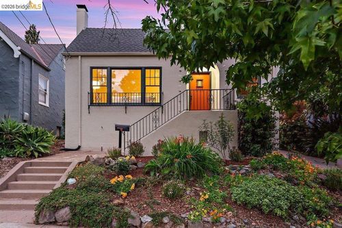 3554 Jordan, Oakland, CA, 94602 | Card Image