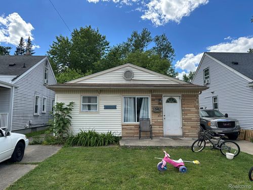 15589 Norborne, Redford, MI, 48239-3815 | Card Image