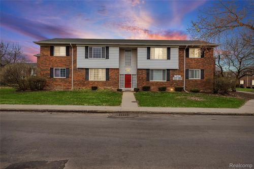 apt-203-25325 Shiawassee Cir, Southfield, MI, 48033-3830 | Card Image