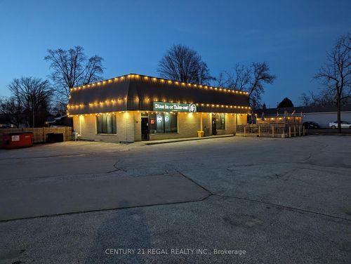 58 King St W, Forest, ON, N0N1J0 | Card Image