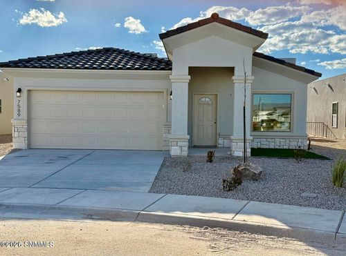 7589 Clarion Way, Las Cruces, NM, 88012-8097 | Card Image