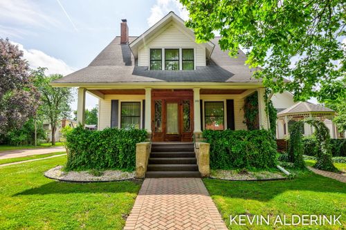 201 N Woodworth St, Corunna, MI, 48817-1354 | Card Image