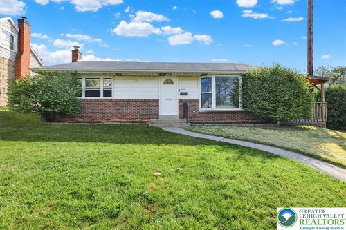 815 N 22nd St, ALLENTOWN, PA, 18104-3901 | Card Image