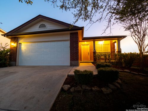 129 Crane Crest Dr, New Braunfels, TX, 78130-2679 | Card Image