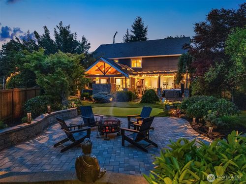 8907 Ne 152nd Pl, Bothell, WA, 98011-4700 | Card Image