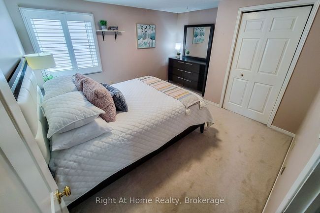 133 Lavender Dr, House other with 5 bedrooms, 3 bathrooms and 2 parking in Ancaster ON | Image 36