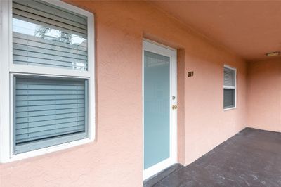 311 - 2841 Somerset Dr, Condo with 2 bedrooms, 2 bathrooms and null parking in Lauderdale Lakes FL | Image 2