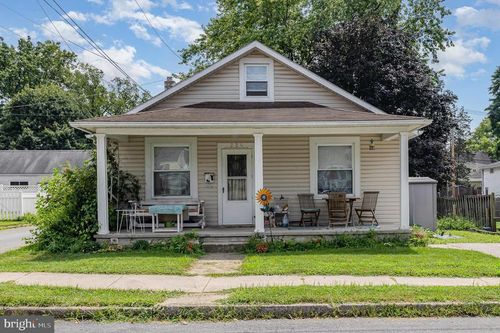 225 E 2nd St, HUMMELSTOWN, PA, 17036-1703 | Card Image