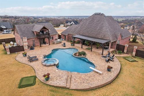 1414 High Ridge Dr, Blanchard, OK, 73010-5168 | Card Image