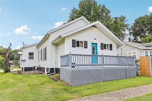 1120 N Jefferson Street, Litchfield, IL, 62056 | Card Image