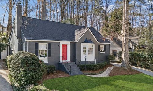 686 Longwood Dr Nw, Atlanta, GA, 30305-3904 | Card Image