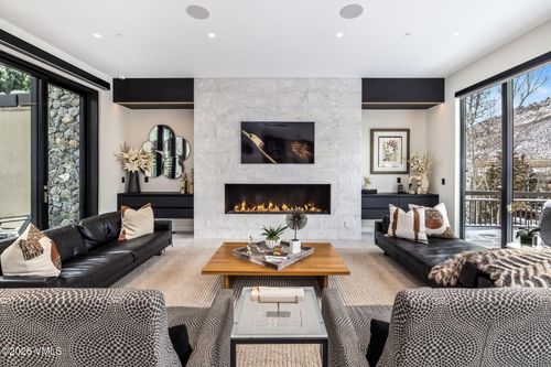 175 Forest Rd, Vail, CO, 81657-5012 | Card Image