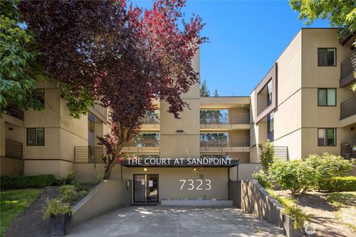 312-7323 Sand Point Way Ne, Seattle, WA, 98115-6388 | Card Image