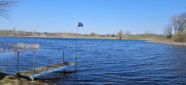Dock INCLUDED in sale | Image 9