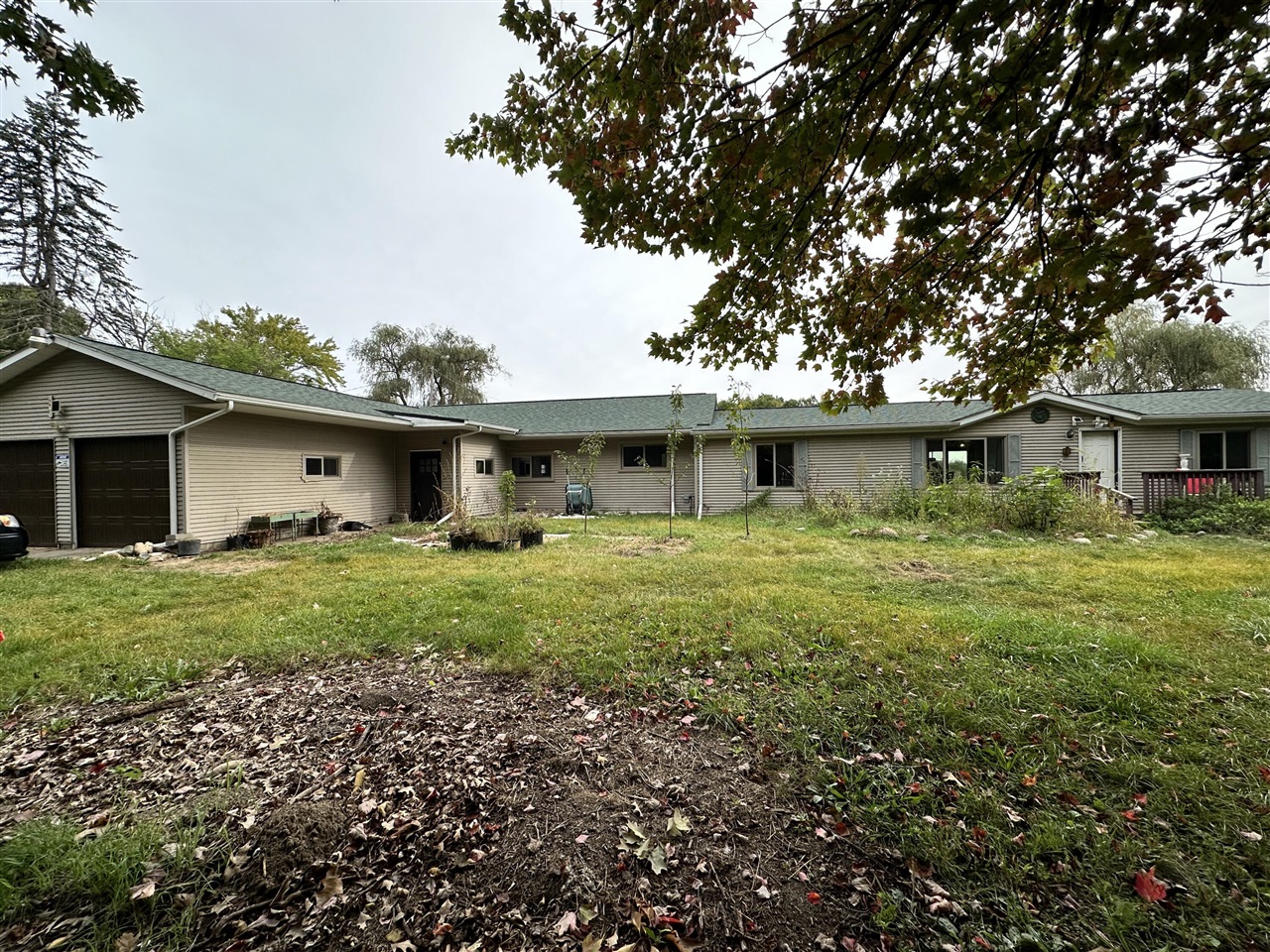 Leeke Rd, Grass Lake, MI 49240