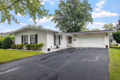 927 Putnam Dr, Lockport, IL, 60441-3721 | Card Image