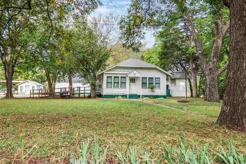 1724 S Husband St, Stillwater, OK, 74074-7924 | Card Image