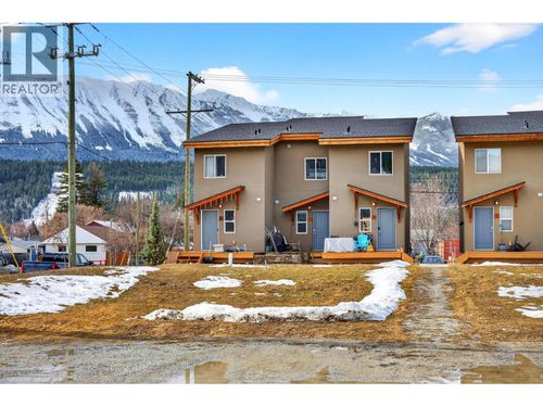9-1110 11th Ave S, Golden, BC, V0A1H0 | Card Image