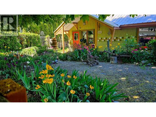 4204 34 St, Vernon, BC, V1T5Y4 | Card Image