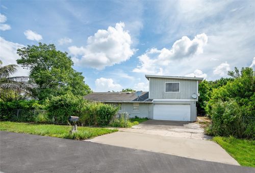 155 Sw 16th Ter, Homestead, FL, 33030-6622 | Card Image