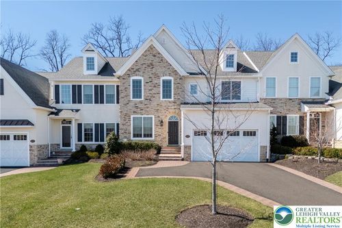 1970 Carriage Knoll Dr, Bethlehem, PA, 18015-5567 | Card Image